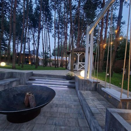 Modra Sikorka Villa Smardzewice Exteriör bild
