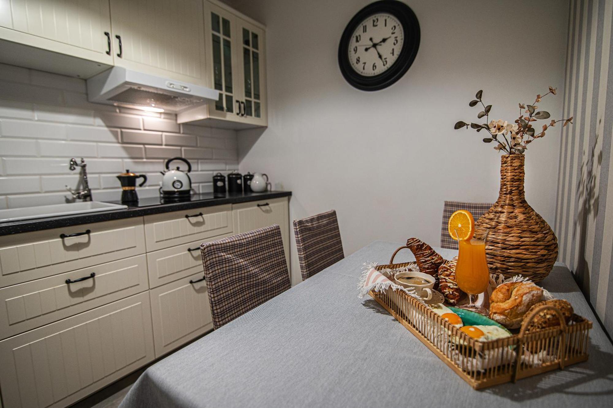 Modra Sikorka Villa Smardzewice Exteriör bild