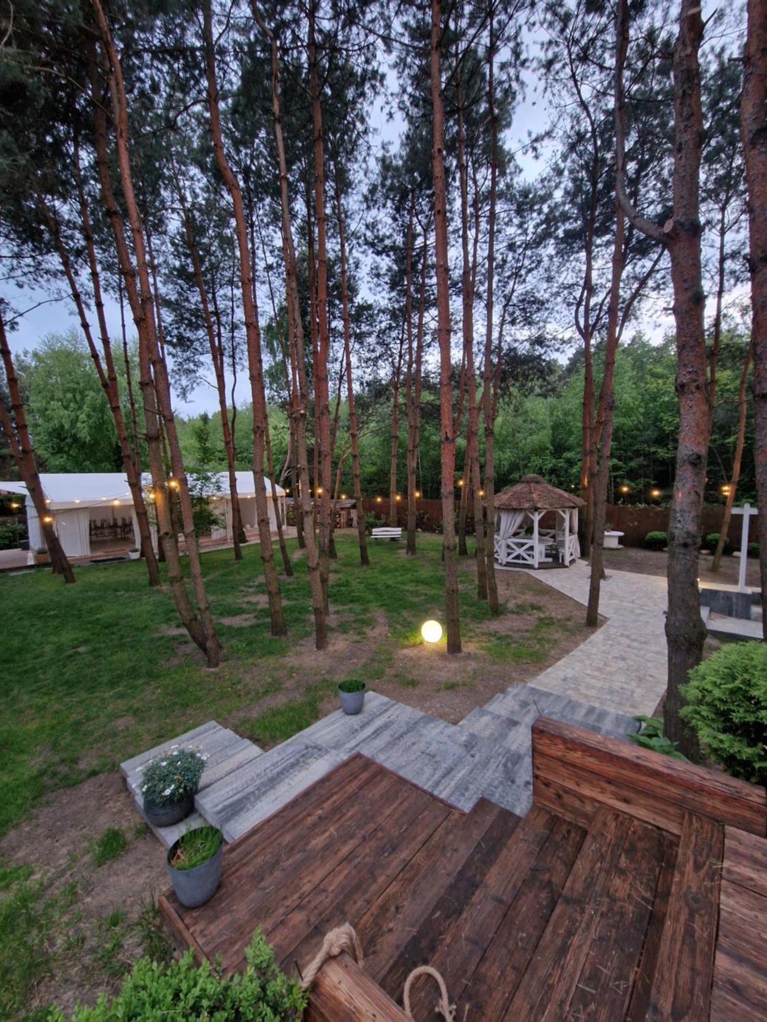 Modra Sikorka Villa Smardzewice Exteriör bild